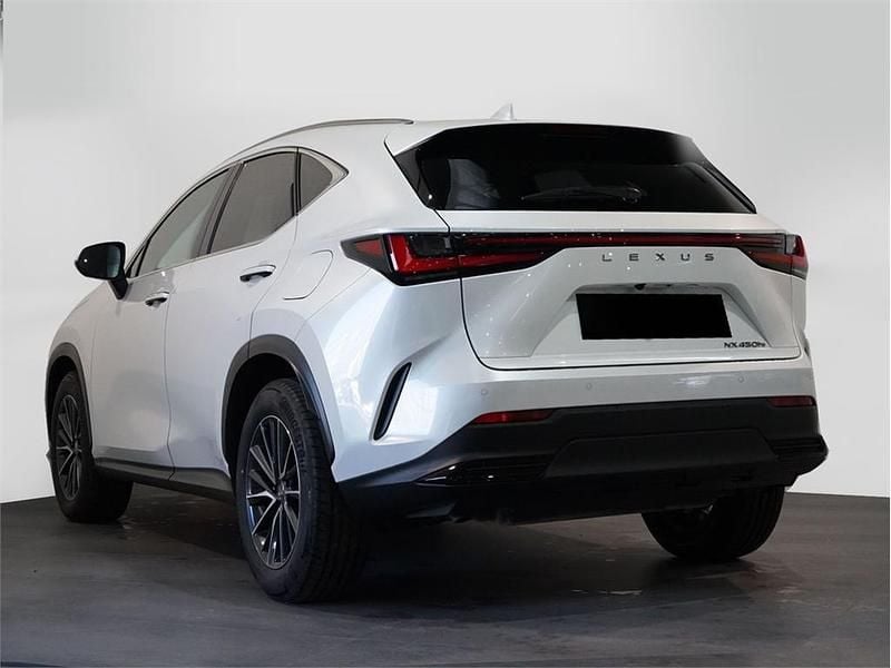 Usado Lexus NX450h+ Executive Line 306 CV (225 kW) 2022 Blanco sonic SUV