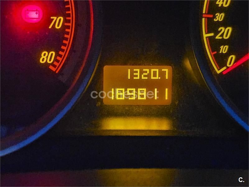 Usado Opel Astra GTC Sport 105 CV (77 kW) 2006 Rojo Berlina