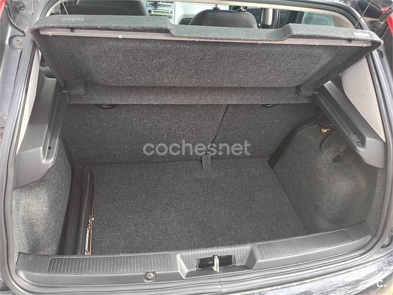 Usado Fiat Punto Evo Dynamic 75 CV (55 kW) 2010 Azul Utilitario