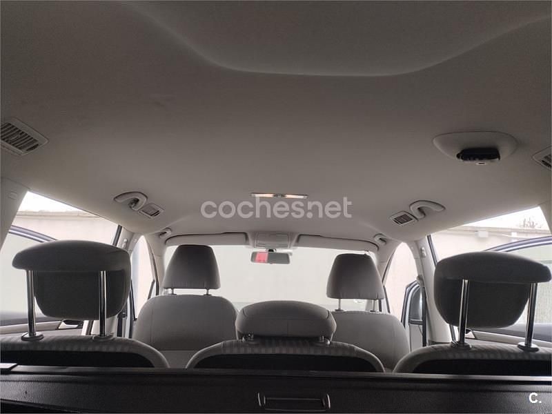 Usado Seat Alhambra Reference 140 CV (102 kW) 2011 Gris / plata Monovolumen