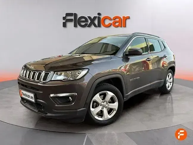 Usado Jeep Compass 120 CV (88 kW) 2018 Gris SUV