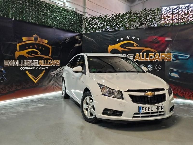 Usado Chevrolet Cruze LS 124 CV (91 kW) 2011 Blanco Berlina