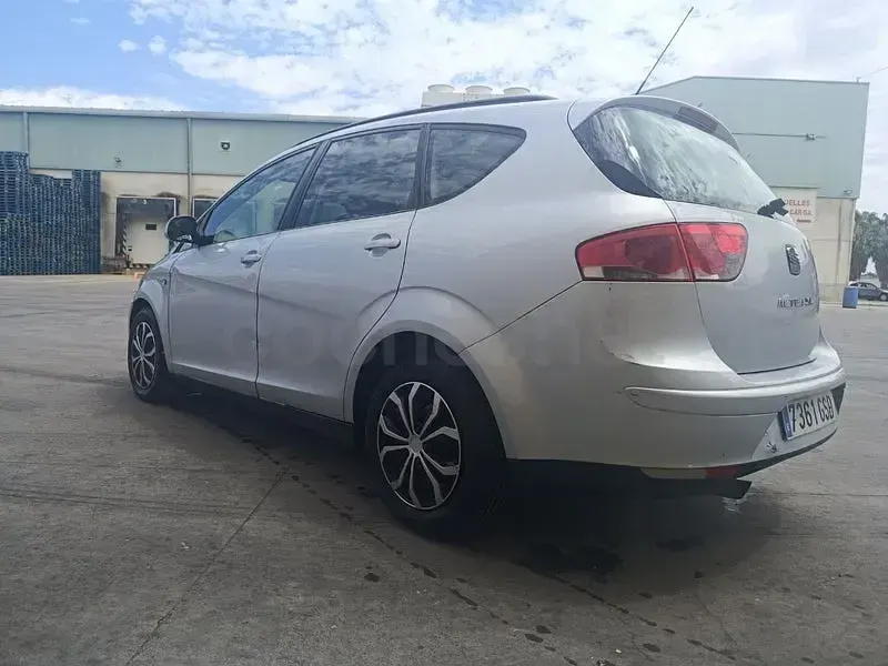 Usado Seat Altea XL 90 CV (66 kW) 2010 Gris / plata Monovolumen