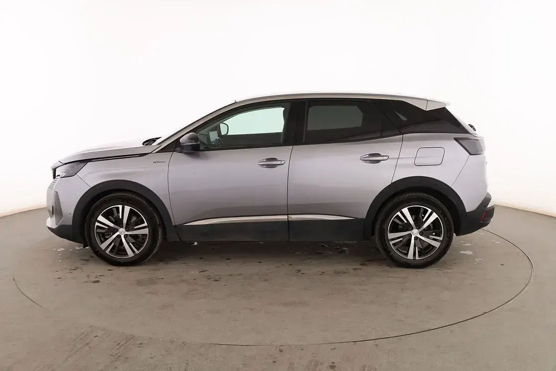 Usado Peugeot 3008 Allure 224 CV (164 kW) 2022 Gris SUV