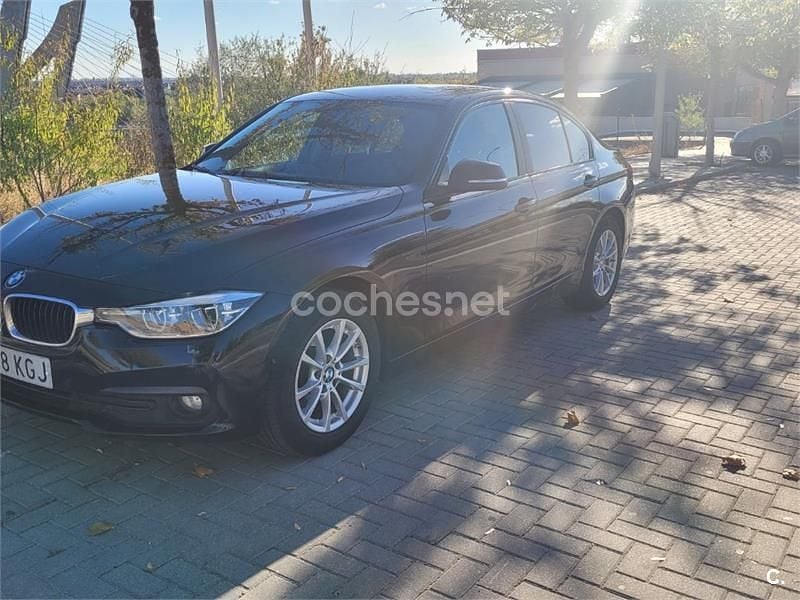 Negro Usado 2017 BMW 318 Sport Line Berlina | 16.400 € (Buen precio) - Imagen 1/4