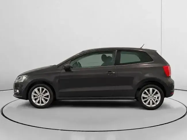 Usado VW Polo Sportline 110 CV (80 kW) 2015 Gris Utilitario