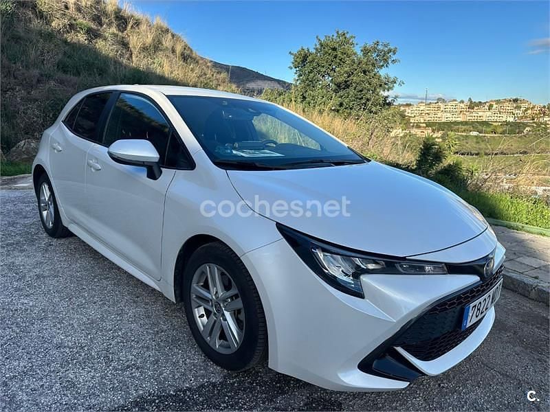 Usado Toyota Corolla Plus 140 CV (102 kW) 2023 Blanco Berlina