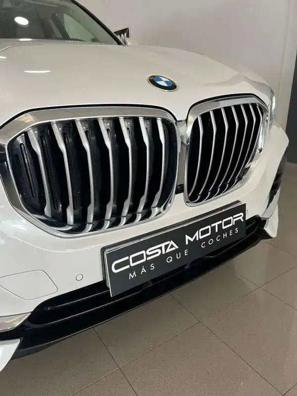 Usado BMW X5 Comfort Edition 231 CV (169 kW) 2021 Blanco SUV