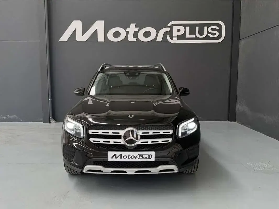 Usado Mercedes GLB200 150 CV (110 kW) 2020 Negro SUV
