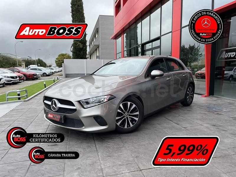 Gris / plata Usado 2020 Mercedes A180 Berlina | 20.900 € (Super precio) - Imagen 1/4