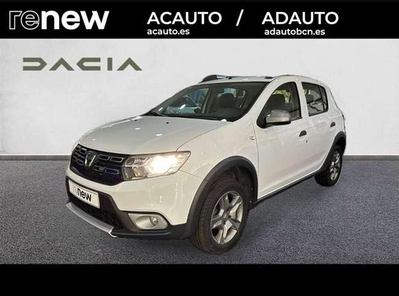 Usado Dacia Sandero Essentiel 75 CV (55 kW) 2018 Blanco Utilitario