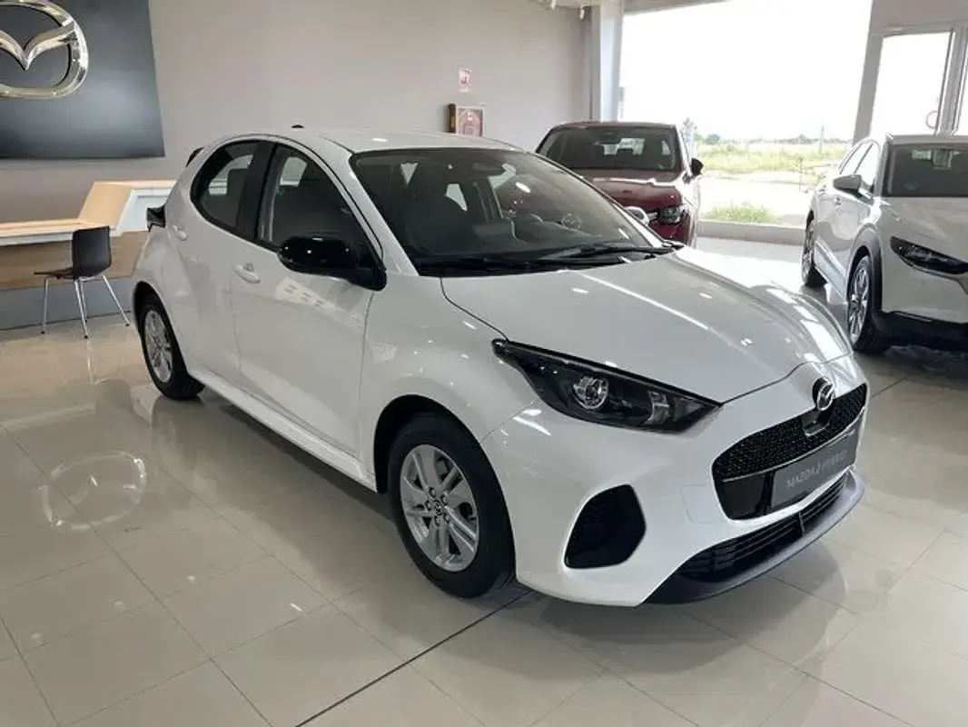 Nuevo Mazda 2 Center-Line 116 CV (85 kW) 2025 Blanco Utilitario