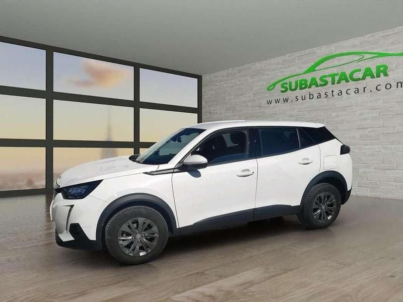 Usado Peugeot 2008 Active 110 CV (80 kW) 2021 Blanco SUV