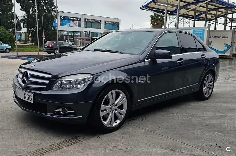 Używany Mercedes C200 Avantgarde 136 KM (100 kW) 2011 Niebieski Kombi