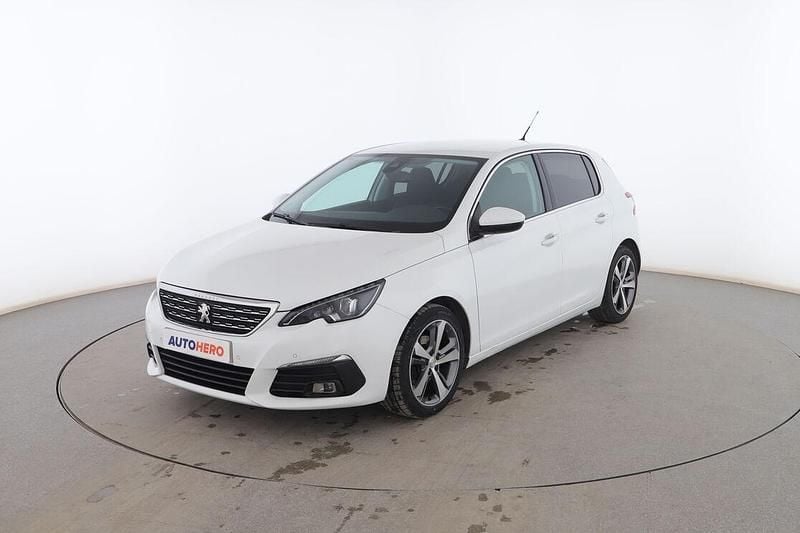 Blanco Usado 2017 Peugeot 308 Allure Utilitario | 11.499 € (Un poco caro) - Imagen 1/3