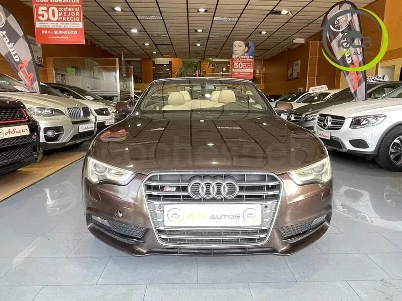 Usado Audi A5 Cabriolet Premium 204 CV (150 kW) 2012 Marrón Descapotable