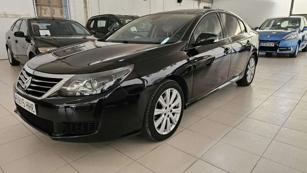 Usado Renault Latitude Initiale 241 CV (177 kW) 2011 Berlina