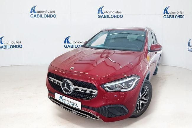 Usado Mercedes GLA250 218 CV (160 kW) 2022 Rojo SUV