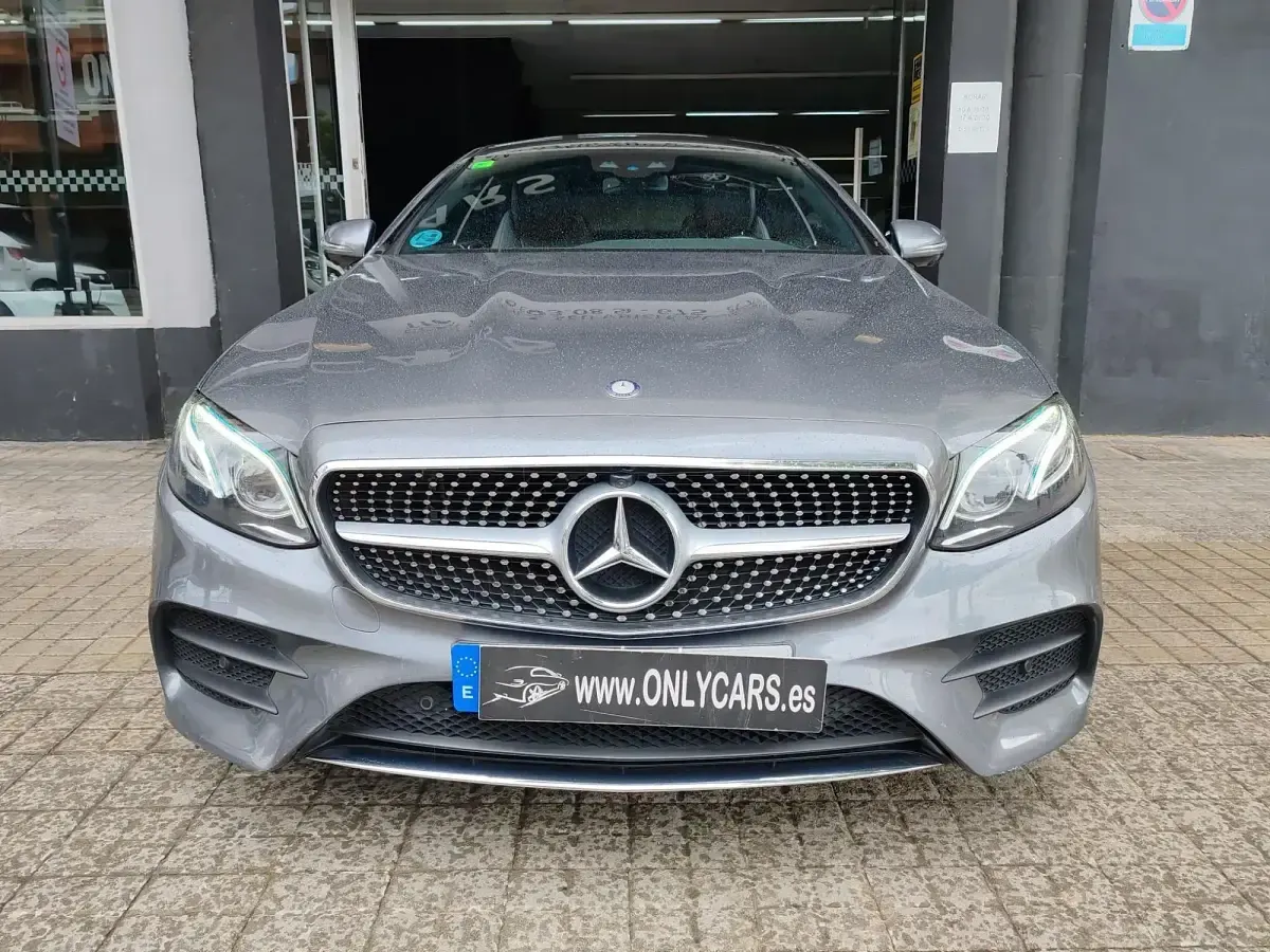 Usado Mercedes E220 194 CV (142 kW) 2018 Gris Coupe