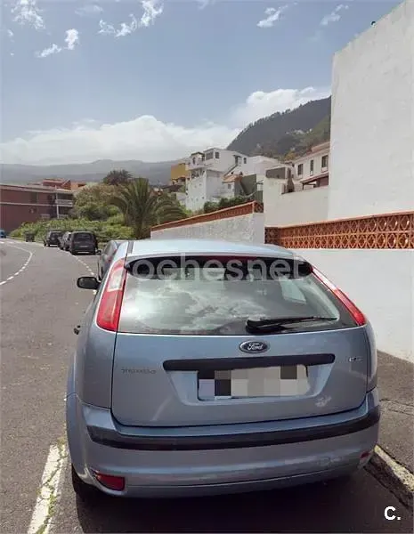 Usado Ford Focus Ambiente 90 CV (66 kW) 2007 Azul Berlina
