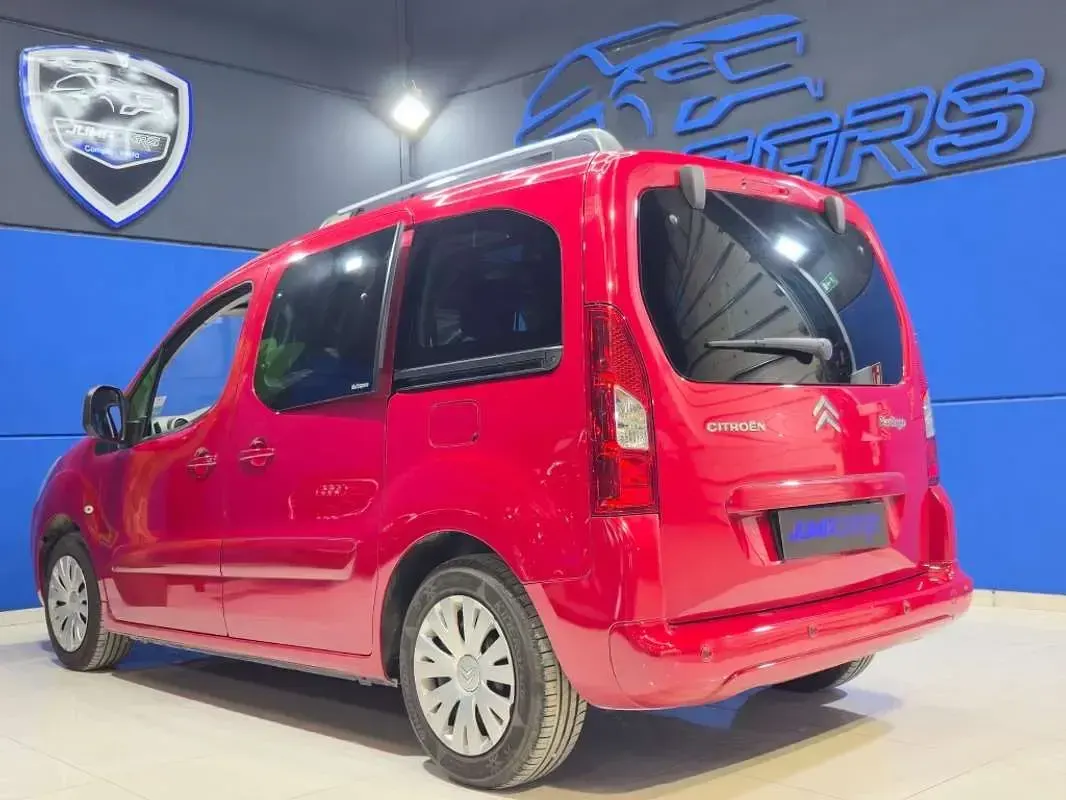 Usado Citroën e-Berlingo XTR 114 CV (83 kW) 2012 Rojo Monovolumen
