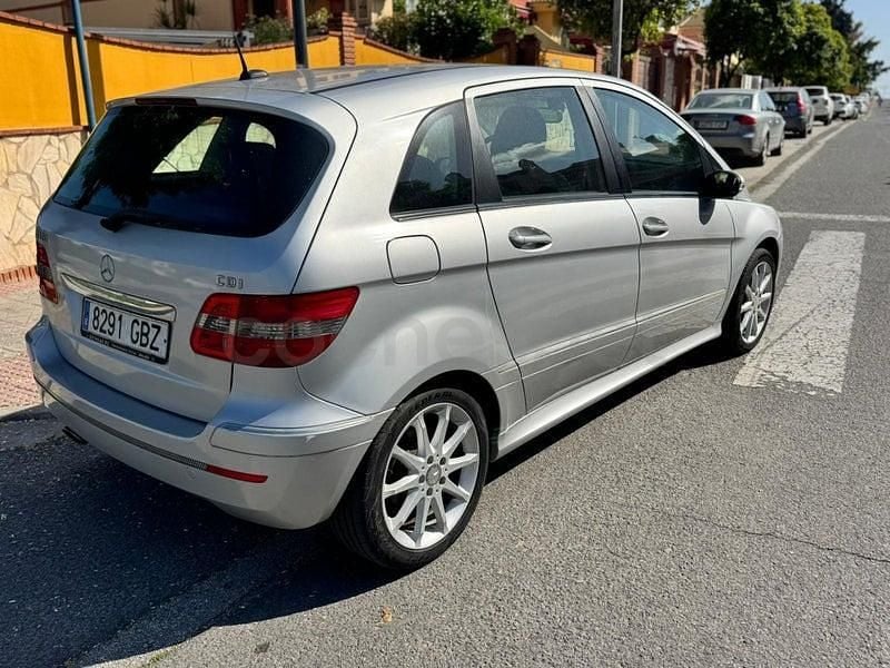 Begagnad Mercedes B180 109 HK (80 kW) 2008 Grå Minibuss