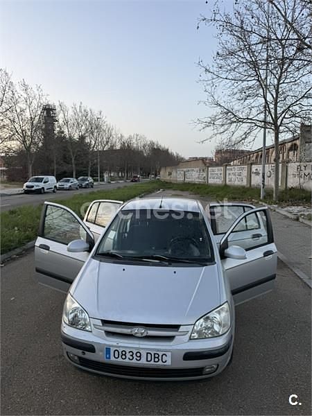 Usado Hyundai Getz 82 CV (60 kW) 2004 Gris / plata Utilitario
