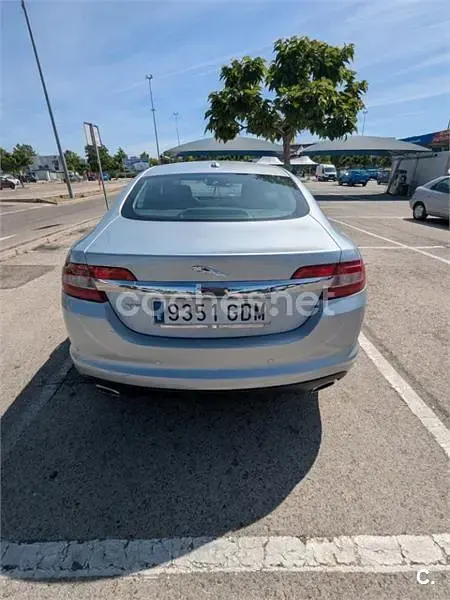 Usado Jaguar XF Premium Luxury 207 CV (152 kW) 2008 Gris / plata Berlina
