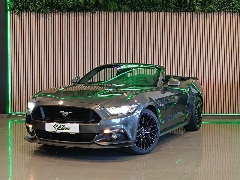 Usado Ford Mustang GT 418 CV (307 kW) 2017 Gris / plata Descapotable