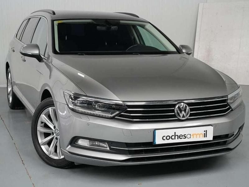 Usado VW Passat Advance 150 CV (110 kW) 2018 Plateado Familiar