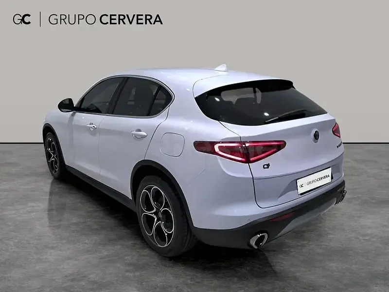 Usado Alfa Romeo Stelvio Executive 210 CV (154 kW) 2019 Blanco SUV