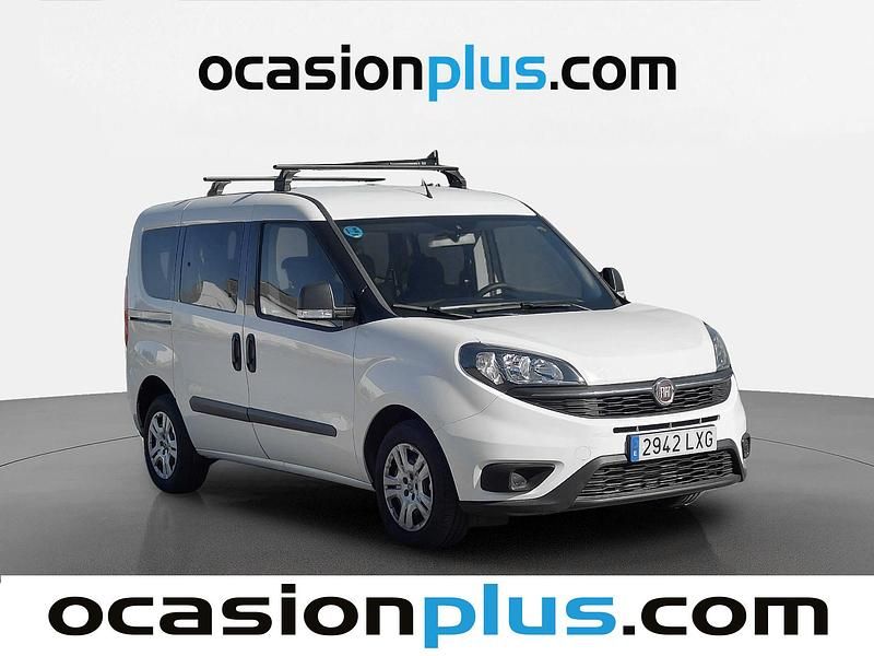 Usado Fiat Doblò 90 CV (66 kW) 2022 Blanco Monovolumen