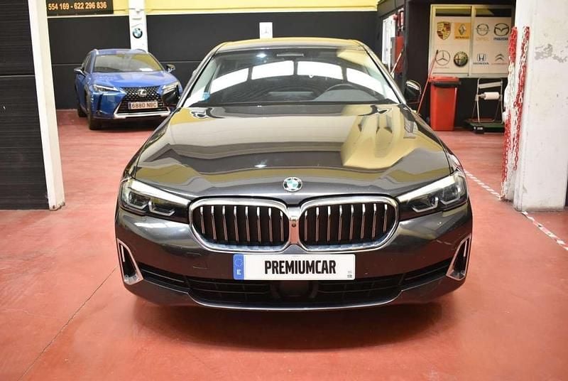 Usado BMW 530 Luxury Line 286 CV (210 kW) 2021 Gris Berlina