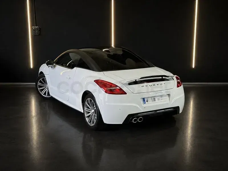 Usado Peugeot RCZ 156 CV (114 kW) 2013 Blanco Coupe