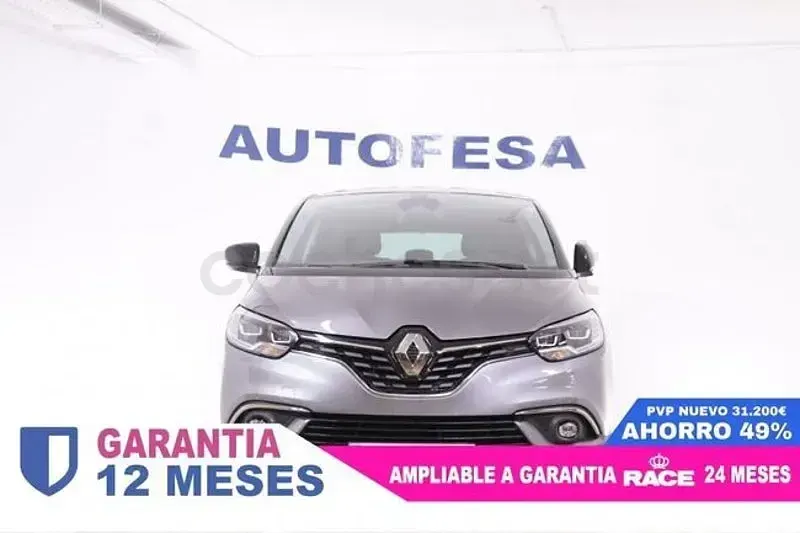 Usado Renault Scénic LIMITED 120 CV (88 kW) 2020 Gris / plata Monovolumen