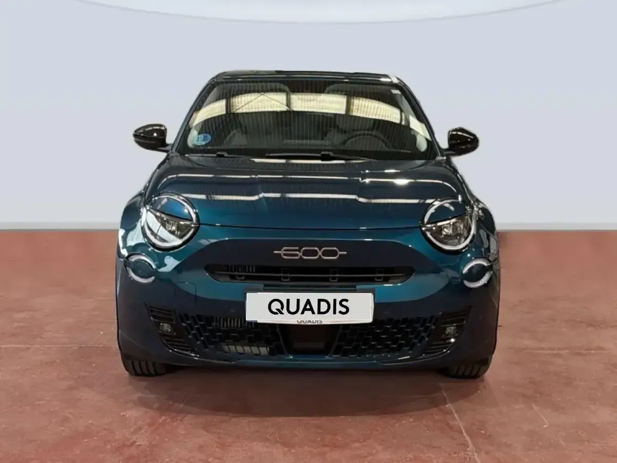 Usado Fiat 600 La Prima 100 CV (73 kW) 2024 Azul SUV