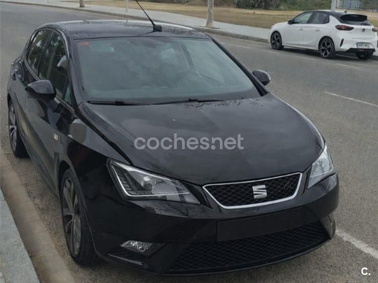 Usado Seat Ibiza FR 110 CV (80 kW) 2017 Negro Berlina