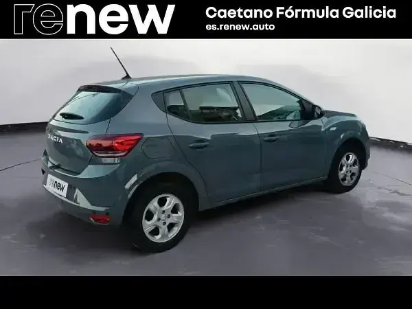 Usado Dacia Sandero Essentiel 101 CV (74 kW) 2023 Gris Berlina