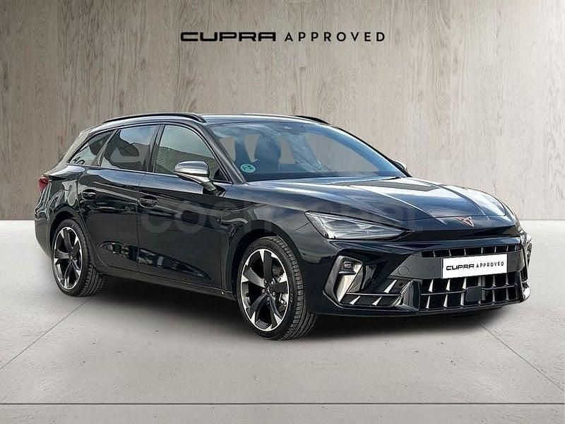 Usado Cupra Leon 150 CV (110 kW) 2024 Negro Familiar