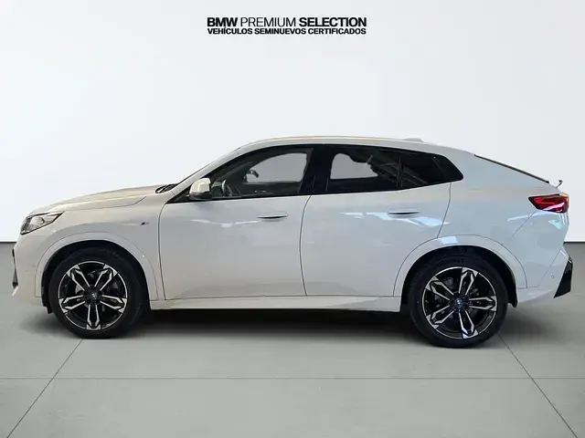 Usado BMW iX2 Luxury Line 150 kW (204 CV) 2024 SUV