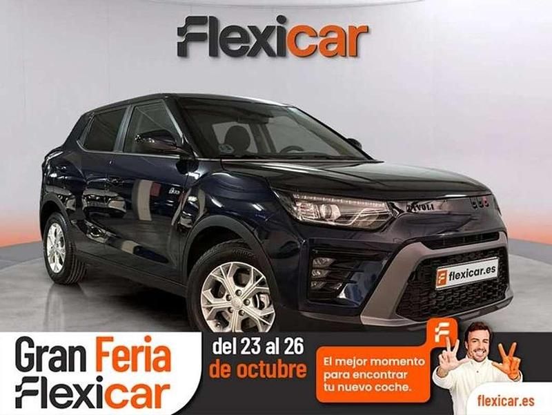 Azul Usado 2024 Ssangyong (KGM) Tivoli Limited SUV | 17.970 € - Imagen 1/4