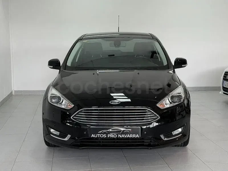 Usado Ford Focus Titanium 125 CV (91 kW) 2016 Negro Berlina