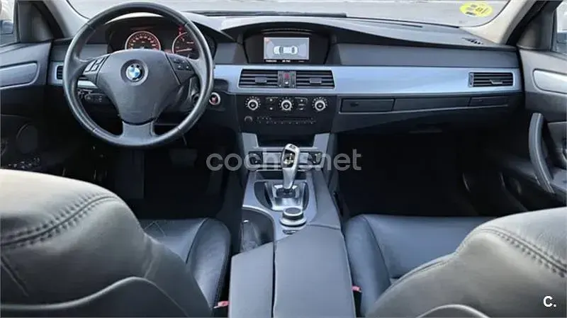 Usado BMW 525 197 CV (144 kW) 2009 Gris / plata Berlina
