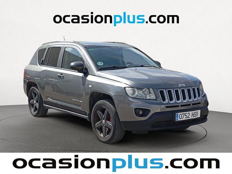 Usado Jeep Compass Limited 136 CV (100 kW) 2013 Gris SUV