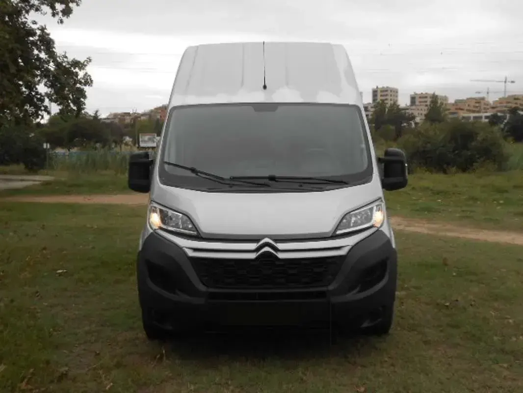 Usado Citroën Jumper 131 CV (96 kW) 2019 Gris Monovolumen