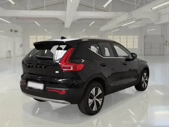 Usado Volvo XC40 Inscription 211 CV (155 kW) 2021 Negro SUV