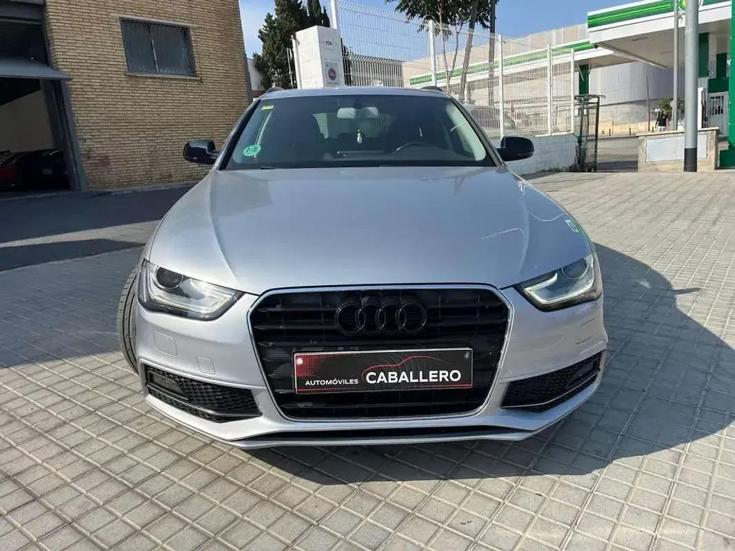 Usado Audi A4 S-Line 150 CV (110 kW) 2015 Gris Familiar