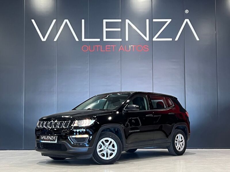 Negro Usado 2019 Jeep Compass Sport SUV | 16.900 € (Caro) - Imagen 1/4