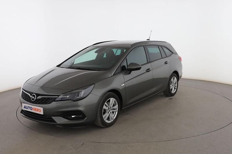 Gris Usado 2020 Opel Astra Excellence Familiar | 11.999 € (Precio justo) - Imagen 1/3