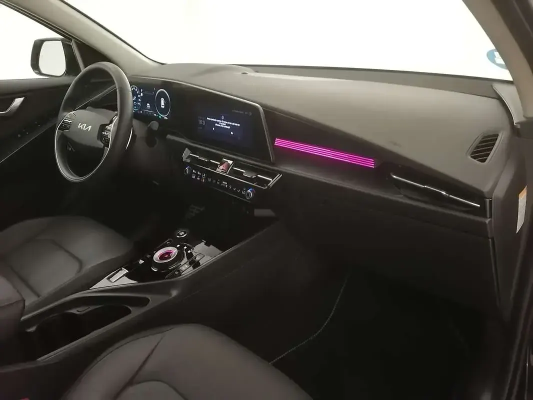 Usado Kia Niro 141 CV (103 kW) 2024 Negro SUV
